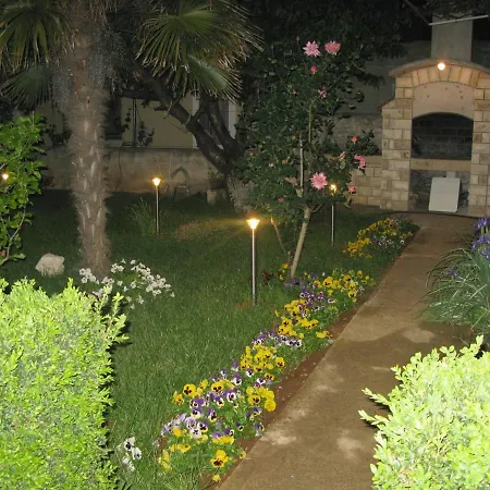 Apartment With Parking Space Sukosan, Zadar - 14742
